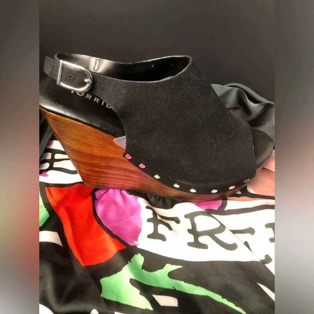 Torrid Black Wedge Sandals 9.5